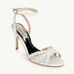 Badgley Mischka Pearl White Heeled Sandals